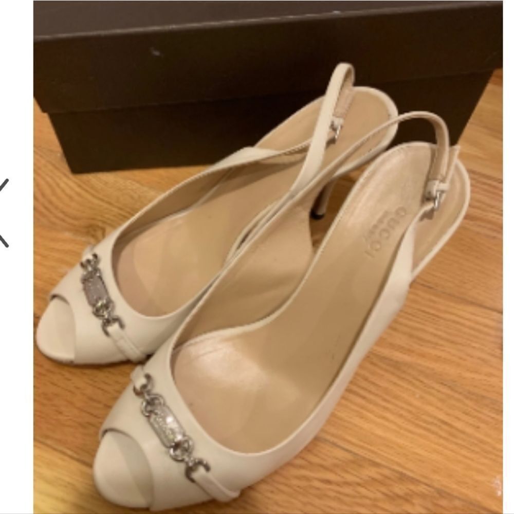 🆕️GUCCI horsebit cream peep toe pumps 3 1/2 inch heel👠 size 37.5 - Picture 2 of 9